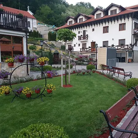 Homestay Valja Mare Moma Golubac