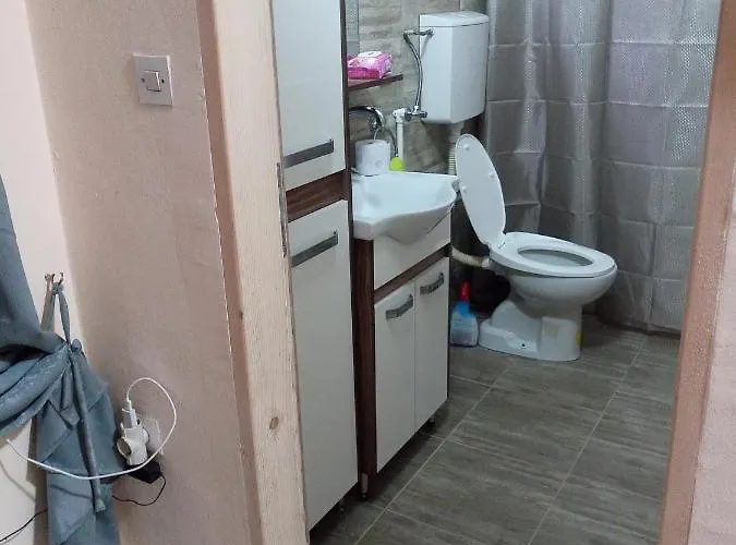 Δωμάτια σε οικογενειακή κατοικία Valja Mare Moma Golubac