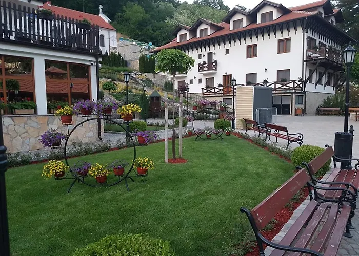 Δωμάτια σε οικογενειακή κατοικία Valja Mare Moma Golubac